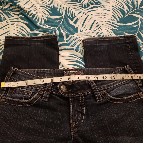 Sliver Tuesday Jeans - Picture 3 of 6